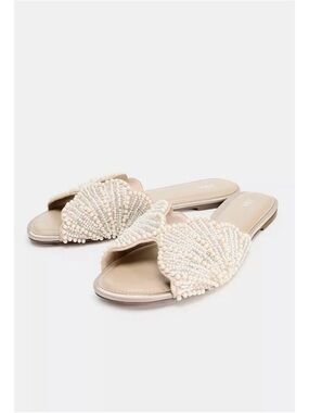 Brand New Zara FLAT SANDALS WITH SHINY APPLIQUES